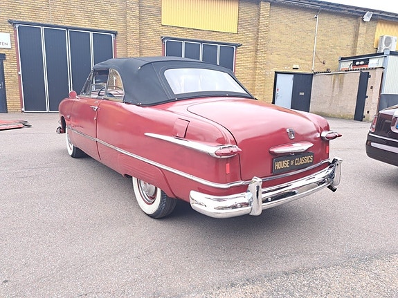 Ford Custom 5 of 12