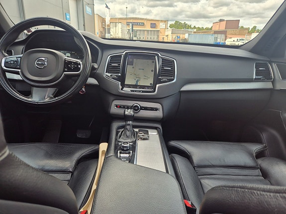 Volvo XC90 22 of 27