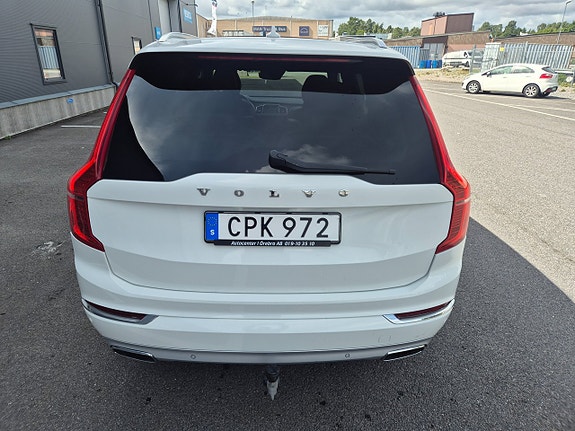 Volvo XC90 14 of 27