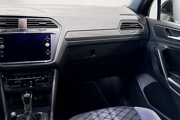 Volkswagen Tiguan 9 of 21