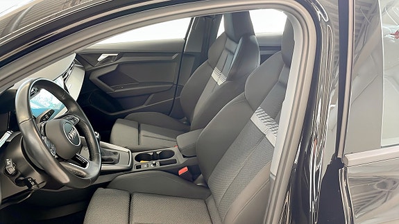 Audi A3 8 of 13