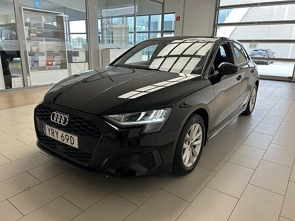 Audi A3 3 of 22