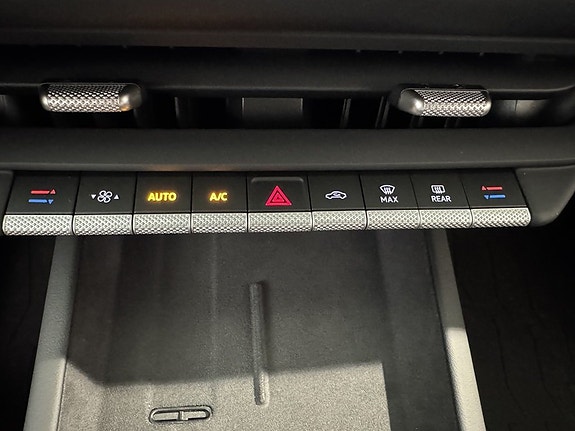 Volkswagen ID.3 Neo 18 of 20