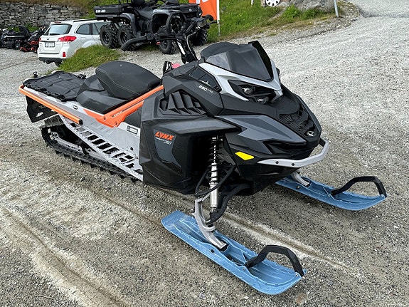 Lynx 49 Ranger Pro 850 2 of 5