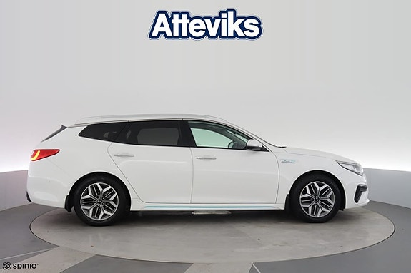Kia Optima 2 of 27
