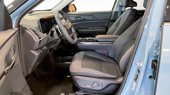 Kia EV5 3 of 16