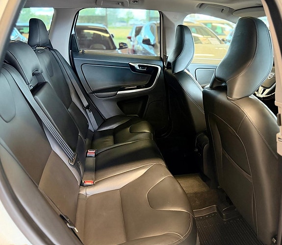 Volvo XC60 20 of 24