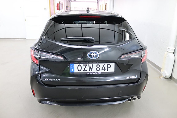 Toyota Corolla 8 of 29