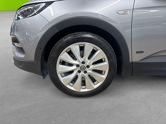 Opel Grandland 8 of 18