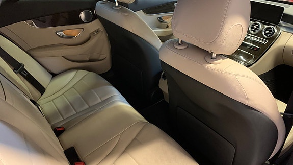 Mercedes-Benz C220 d 9 of 17