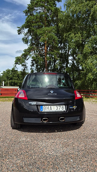 Renault Megane II 2 of 8
