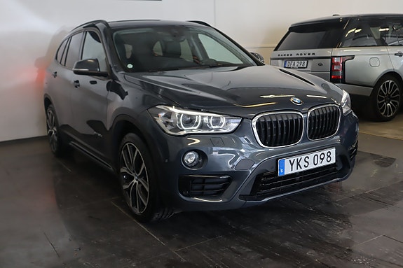 BMW X1 3 of 21