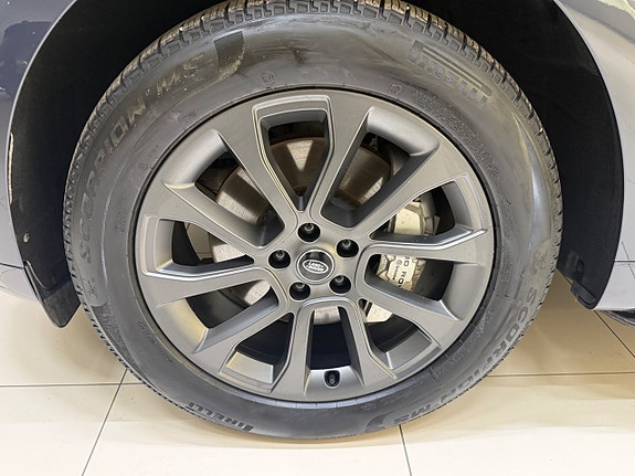 Land Rover Range Rover Sport 7 of 22