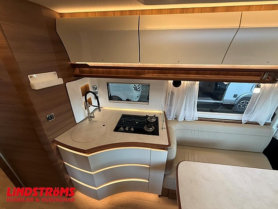 Rapido I196M ALDE MERCEDES Queenbed Automat 11 of 27