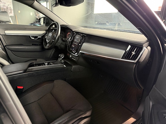 Volvo V90 9 of 14