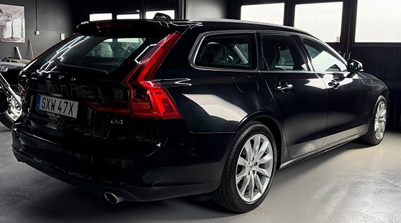 Volvo V90 4 of 14
