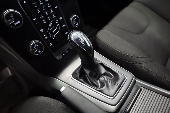 Volvo V40 13 of 19
