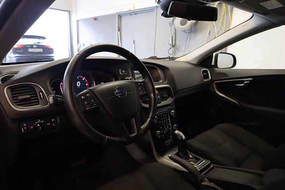 Volvo V40 10 of 19