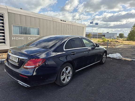 Mercedes-Benz E220 d 6 of 12