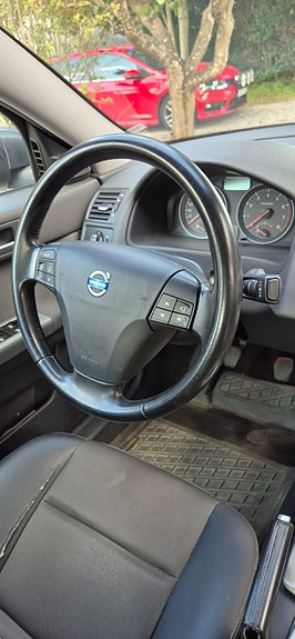 Volvo S40 8 of 10