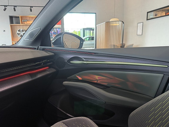 Cupra Raval 11 of 13
