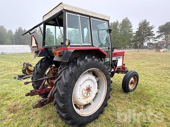 Traktor INTERNATIONAL 584 5 of 6