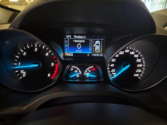 Ford Kuga 9 of 12