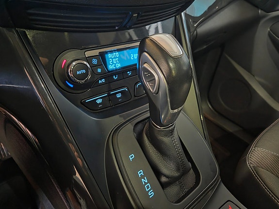 Ford Kuga 8 of 12