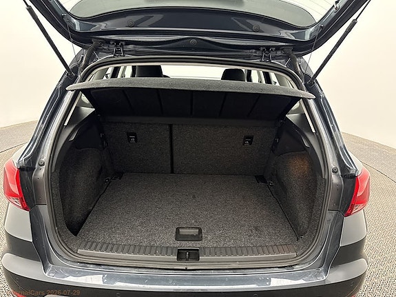 Seat Arona 8 of 8