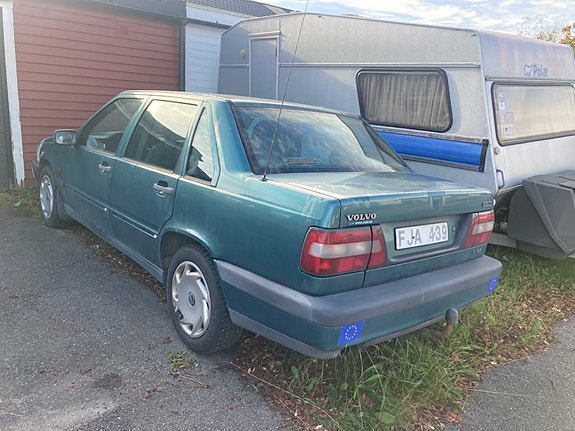 Volvo 850 2 of 3