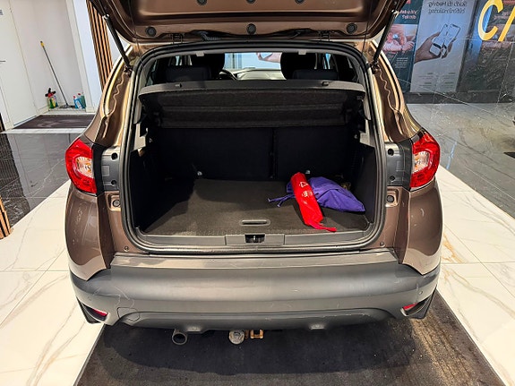 Renault Captur 5 of 24