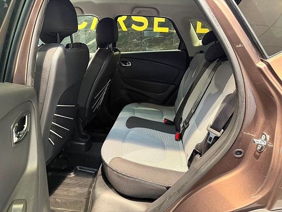 Renault Captur 16 of 24