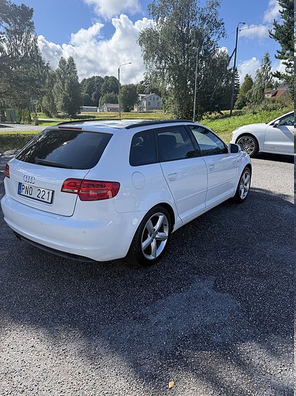 Audi A3 4 of 11