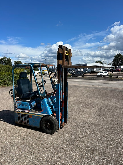 Hyster 8 of 8