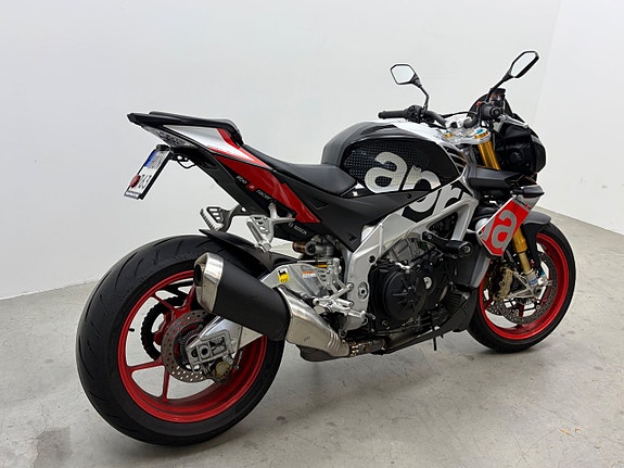 Aprilia Tuono V4 Factory 3 of 5