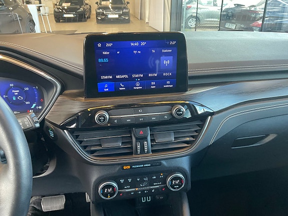 Ford Kuga 7 of 9