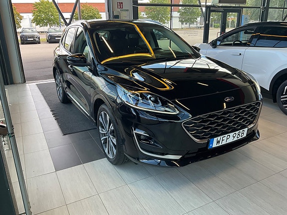 Ford Kuga 2 of 9