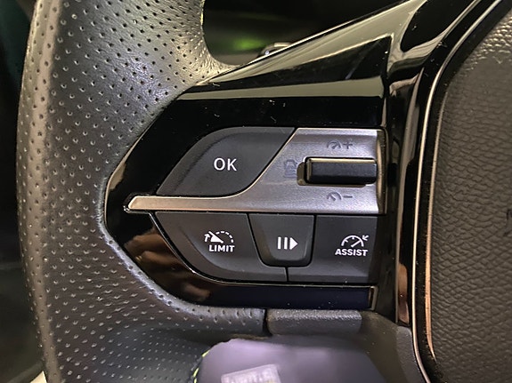 Peugeot 308 SW 18 of 19