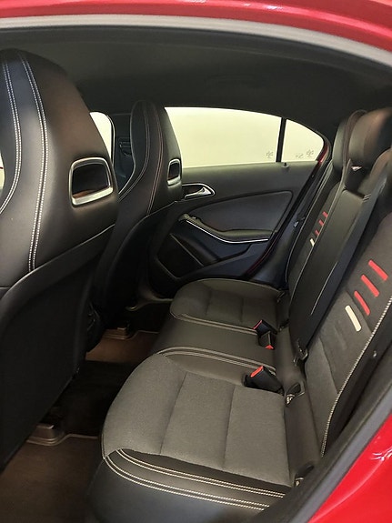 Mercedes-Benz A180 6 of 11