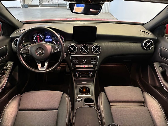 Mercedes-Benz A180 7 of 11