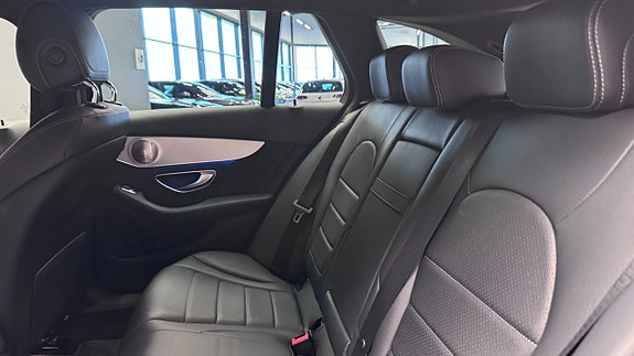 Mercedes-Benz C220 d 9 of 20