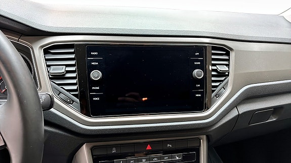 Volkswagen T-Roc 9 of 12