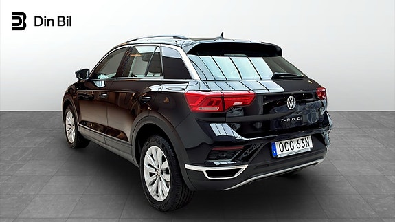 Volkswagen T-Roc 3 of 12
