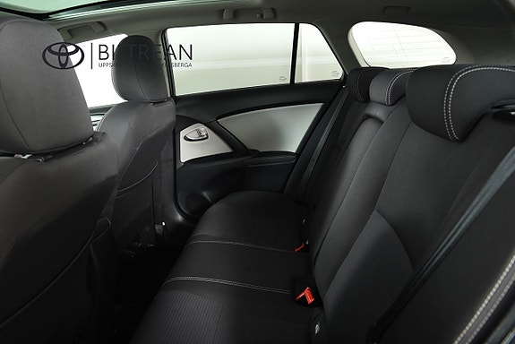 Toyota Avensis 9 of 19