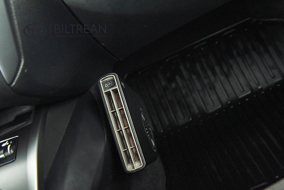 Toyota Avensis 14 of 19