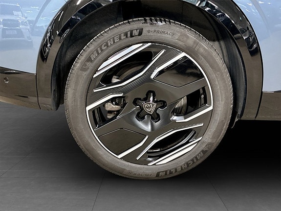 Peugeot e-5008 19 of 19
