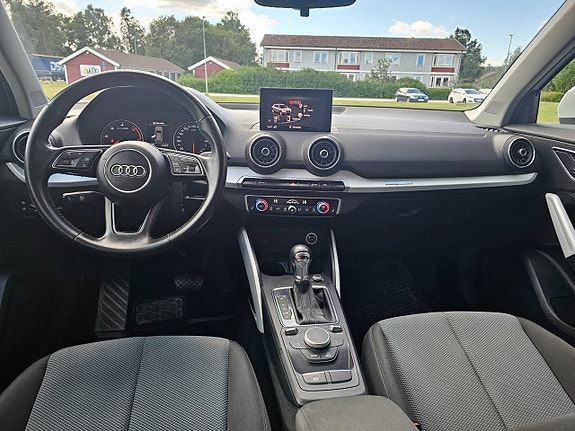 Audi Q2 12 of 16