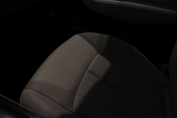 Audi e-tron 21 of 23
