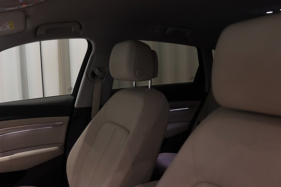 Audi e-tron 23 of 23