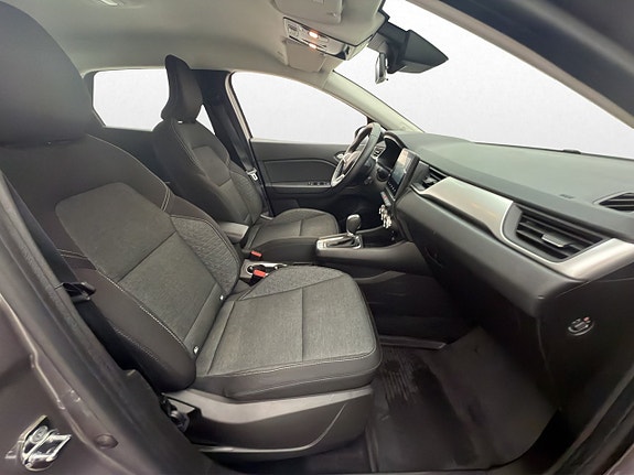 Renault Captur 10 of 30
